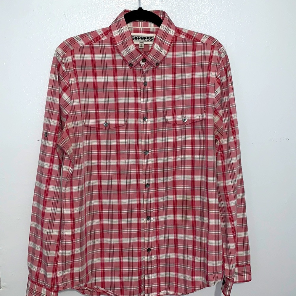 Express Médium Fitted 15-15 1/2 Long Sleeve Red with stripes Used